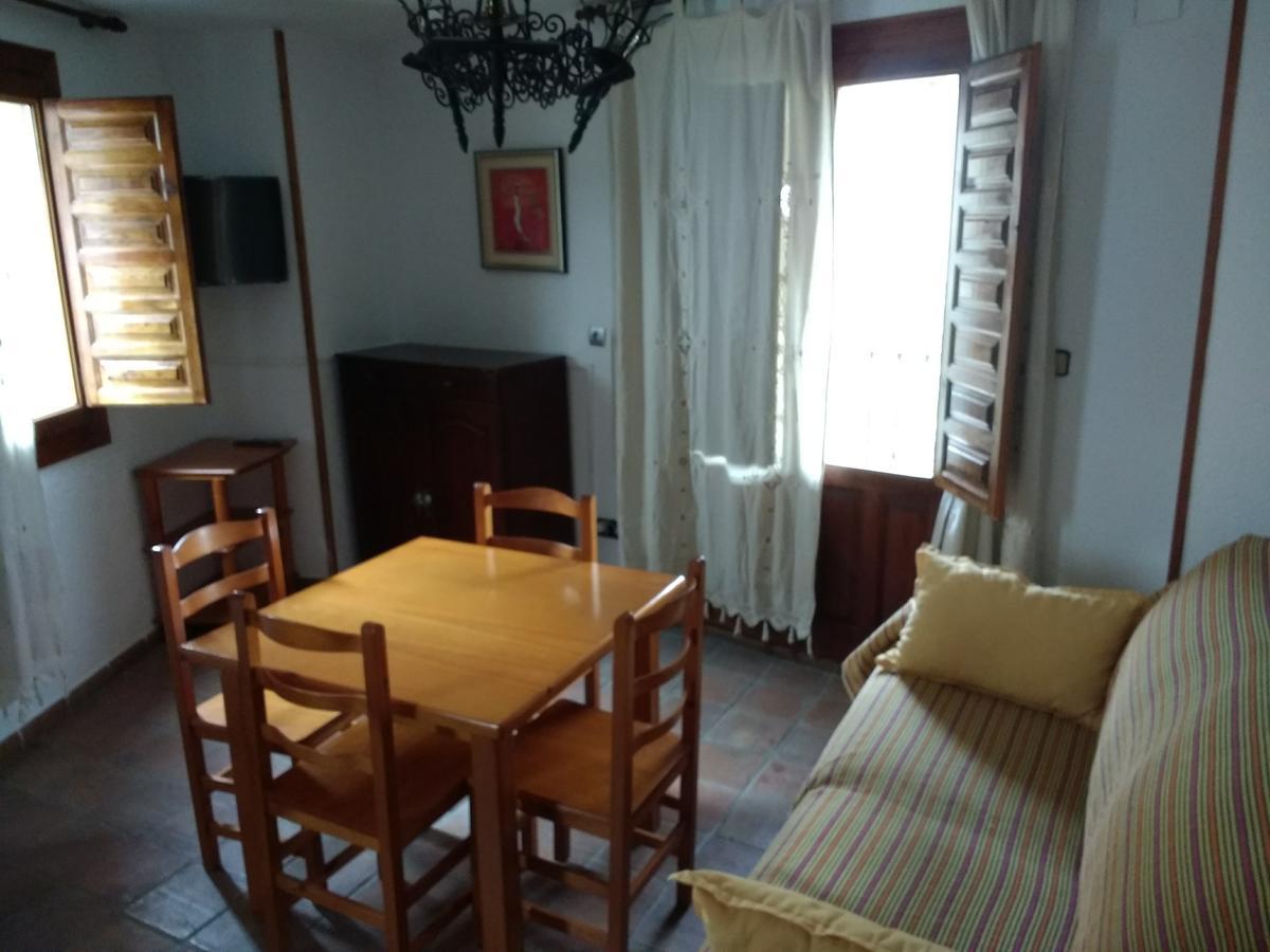 Apartamentos Asador De La Plaza Vieja Cazorla Eksteriør bilde